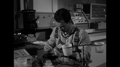 Au-Delà Du Réel S01 E22 - La Plante Inconnue.DVDRip.