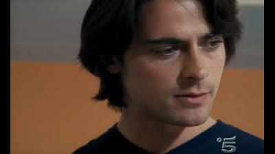 Distretto di Polizia 05x24 morte al distretto